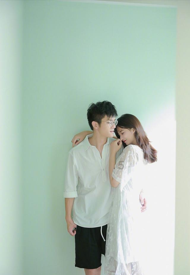 泫雅炸裂认爱龙俊亨?韩娱上演燃冬,这五人关系乱成一锅粥