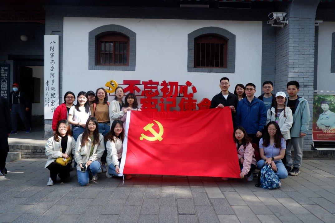 名记：灰熊将与发展联盟前锋马修-赫特签下一份一10天合同
